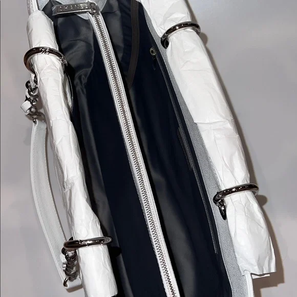 ❤️NWT CHANEL GRAND SHOPPING BAG IN CAVIAR WHITE LEATHER WITH SILVER HARDWARE - Picture 9 of 17